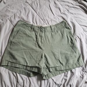 St. John’s Bay Chino Shorts Olive Green Women's 10 Nuetral Everyday Summer EUC